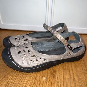 JBU By Jambu Womens Wildflower Encore‎ Mary Jane Shoes Beige Leather 9.5 M